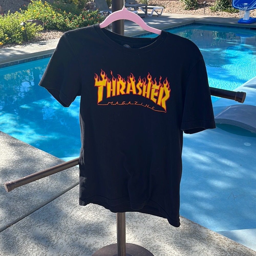 Thrasher Women’s T, Size M
